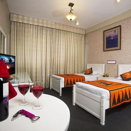 Omega Inn كولمبو المظهر الخارجي الصورة